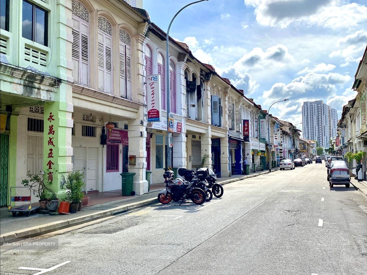 Desker Road Conservation Area (D8), Retail #557965261